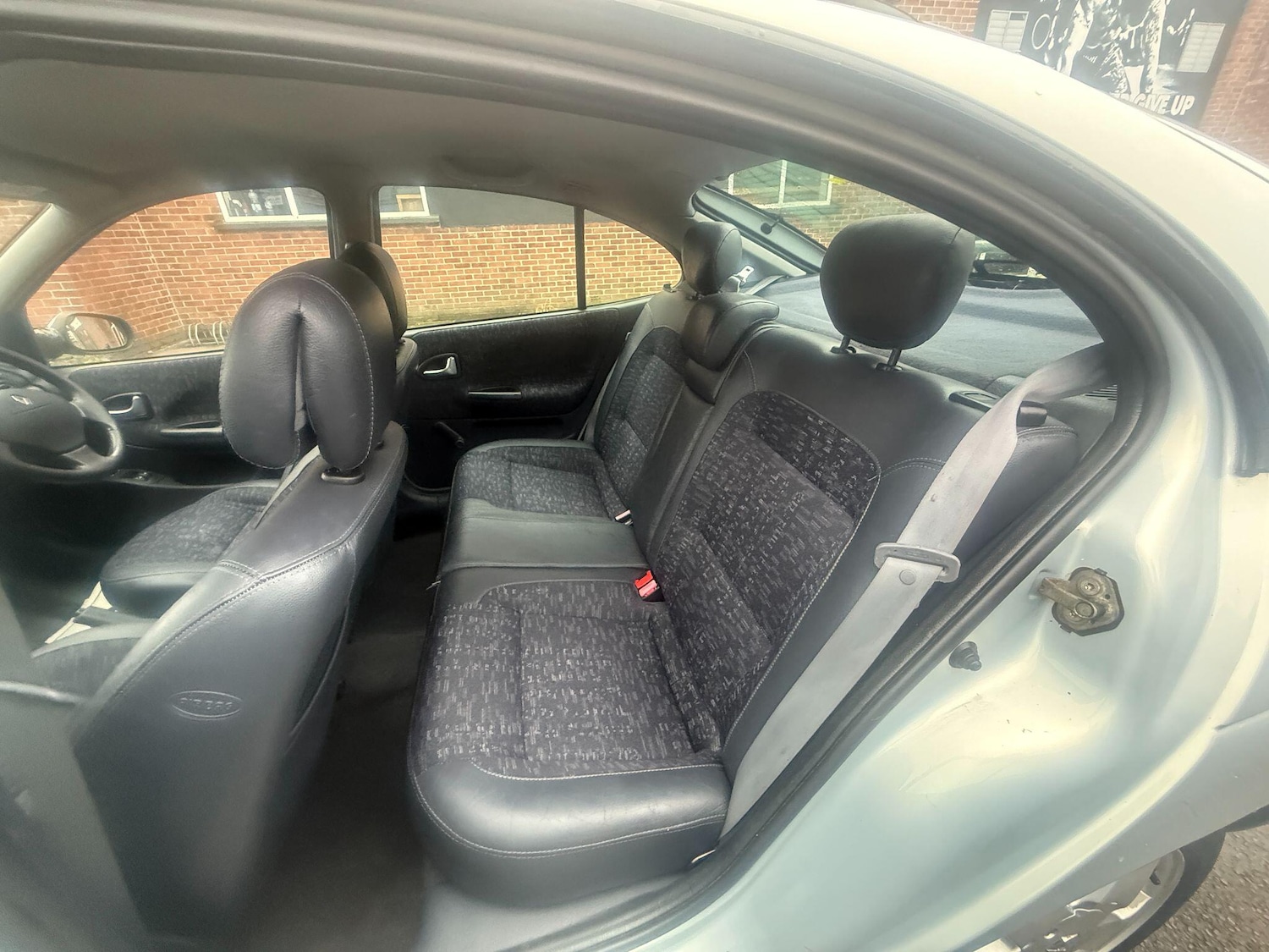 Used Renault Megane 2001 for sale - 77202660: Photo 35