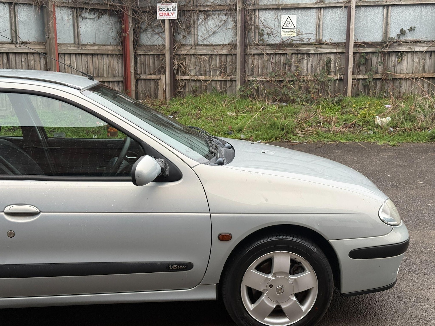 Used Renault Megane 2001 for sale - 77202660: Photo 48