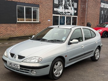 Used Renault Megane 2001 for sale - 77202660: Photo