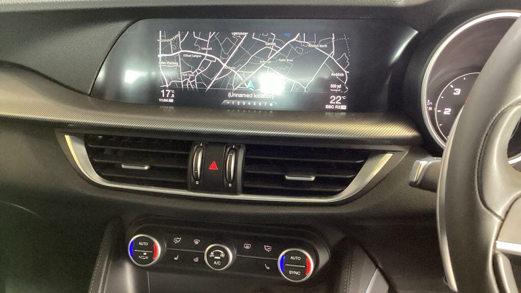 Used Alfa Romeo Stelvio 2019 for sale - 76399077: Photo 2