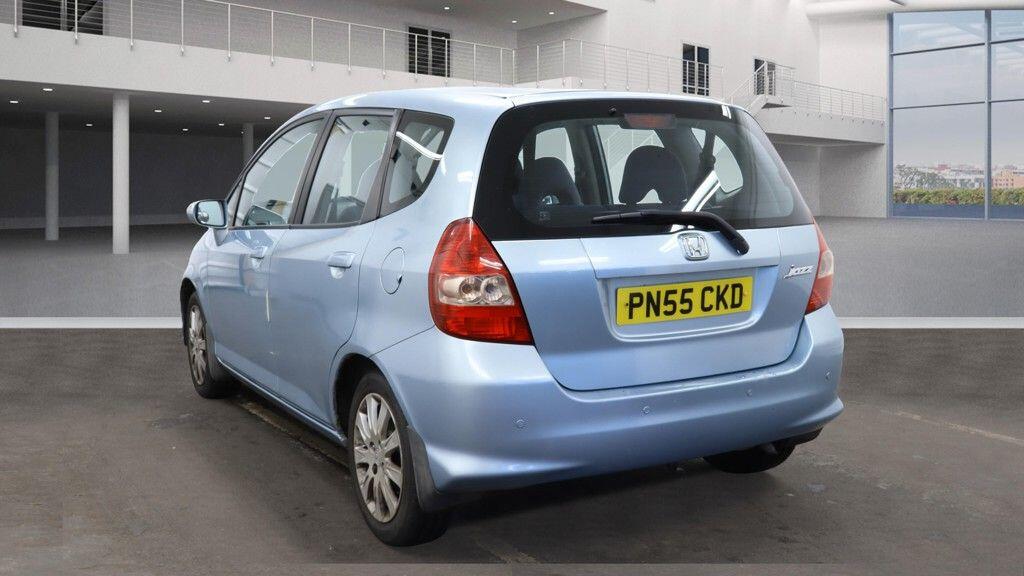 Used Honda Jazz 2005 for sale - 76499773: Photo 5