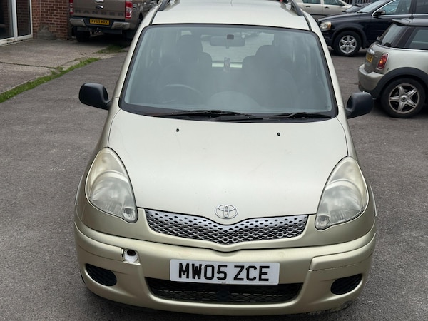 Used Toyota Yaris Verso 2005 for sale - 76228060: Photo 11