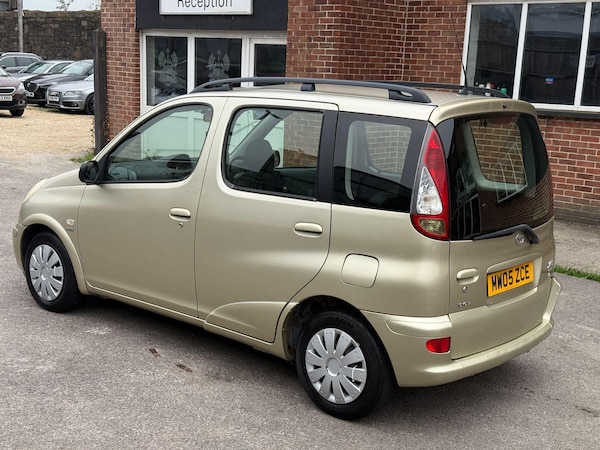 Used Toyota Yaris Verso 2005 for sale - 76228060: Photo 15
