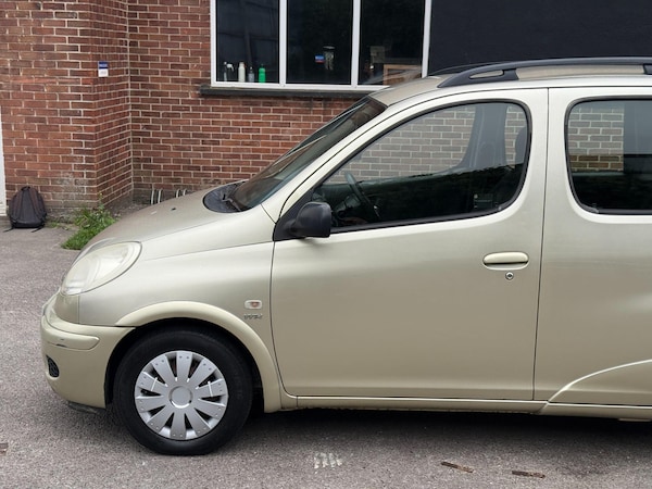 Used Toyota Yaris Verso 2005 for sale - 76228060: Photo 19