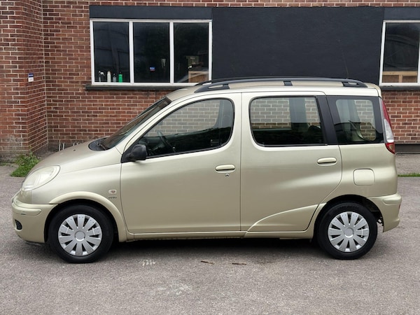 Used Toyota Yaris Verso 2005 for sale - 76228060: Photo 23