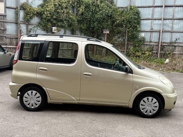 Used Toyota Yaris Verso 2005 for sale - 76228060: Photo 30
