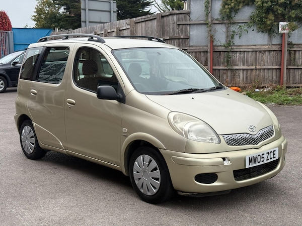 Used Toyota Yaris Verso 2005 for sale - 76228060: Photo 5