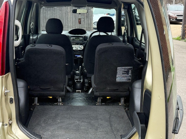 Used Toyota Yaris Verso 2005 for sale - 76228060: Photo 60
