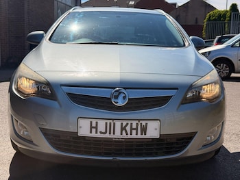 Used Vauxhall Astra 2011 for sale - 78447611: Photo