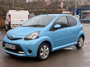 Used Toyota AYGO 2013 for sale - 77330850: Photo