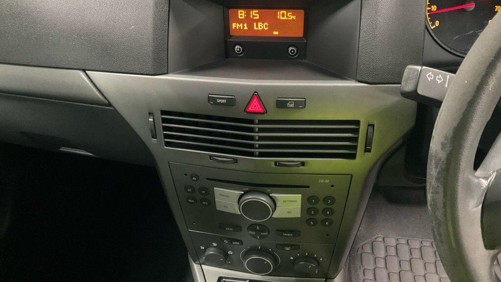 Used Vauxhall Astra 2006 for sale - 77216045: Photo 13