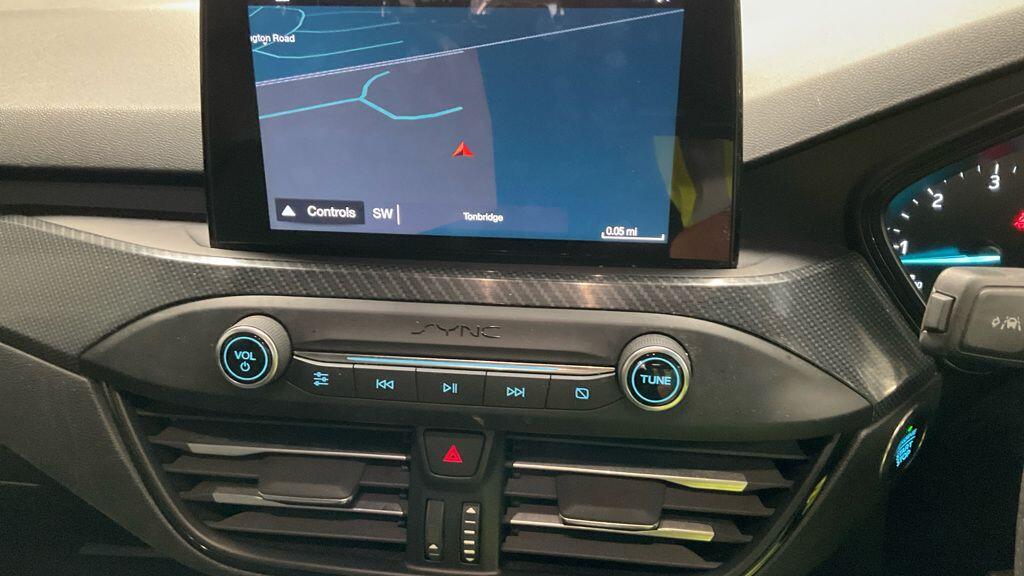 Used Ford Focus 2018 for sale - 76592793: Photo 2