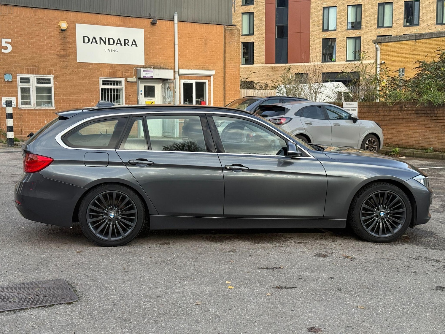 Used BMW 3 Series 2014 for sale - 76361236: Photo 30