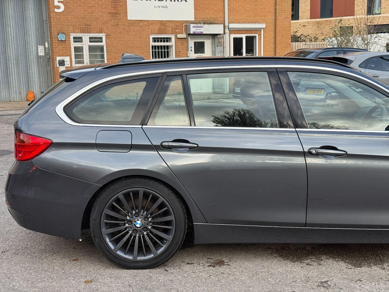 Used BMW 3 Series 2014 for sale - 76361236: Photo 67