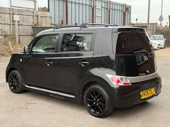 Used Daihatsu Materia 2008 for sale - 76152796: Photo
