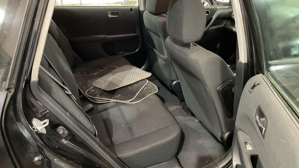 Used Honda Civic 2005 for sale - 77376517: Photo 4