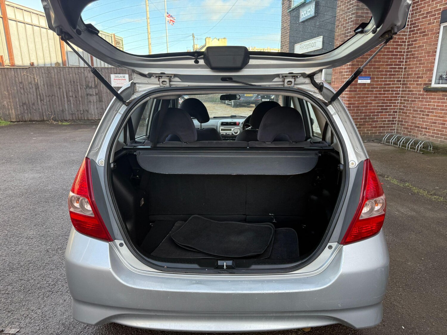 Used Honda Jazz 2005 for sale - 77131736: Photo 57