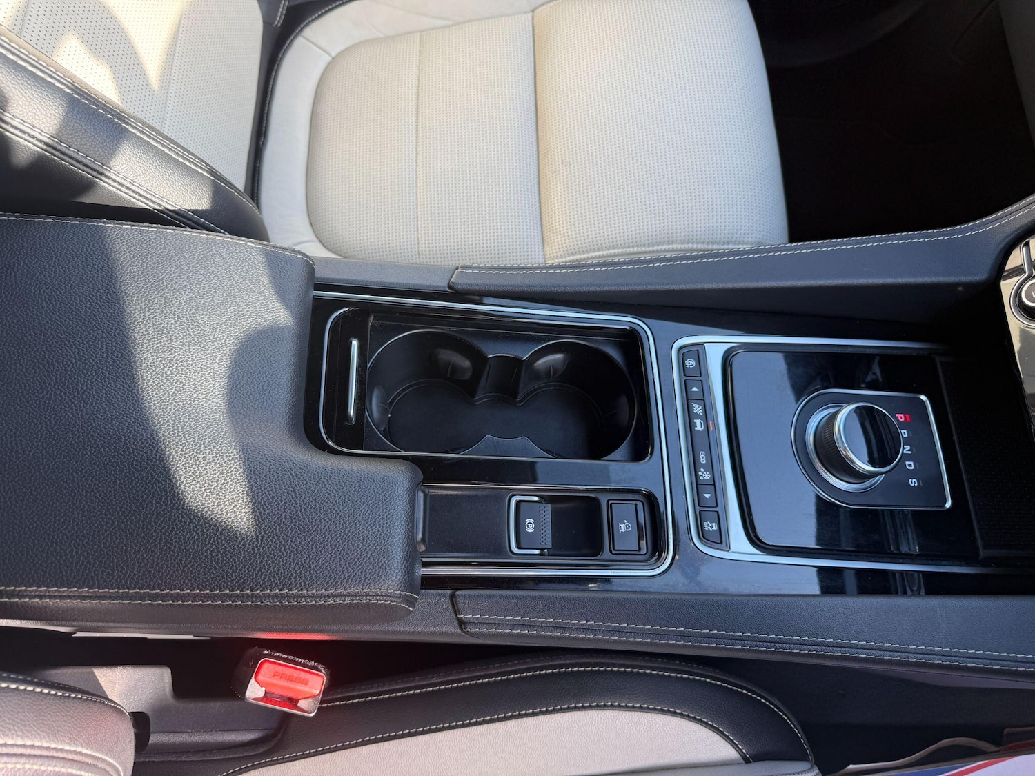 Used Jaguar F-Pace 2019 for sale - 77646690: Photo 35