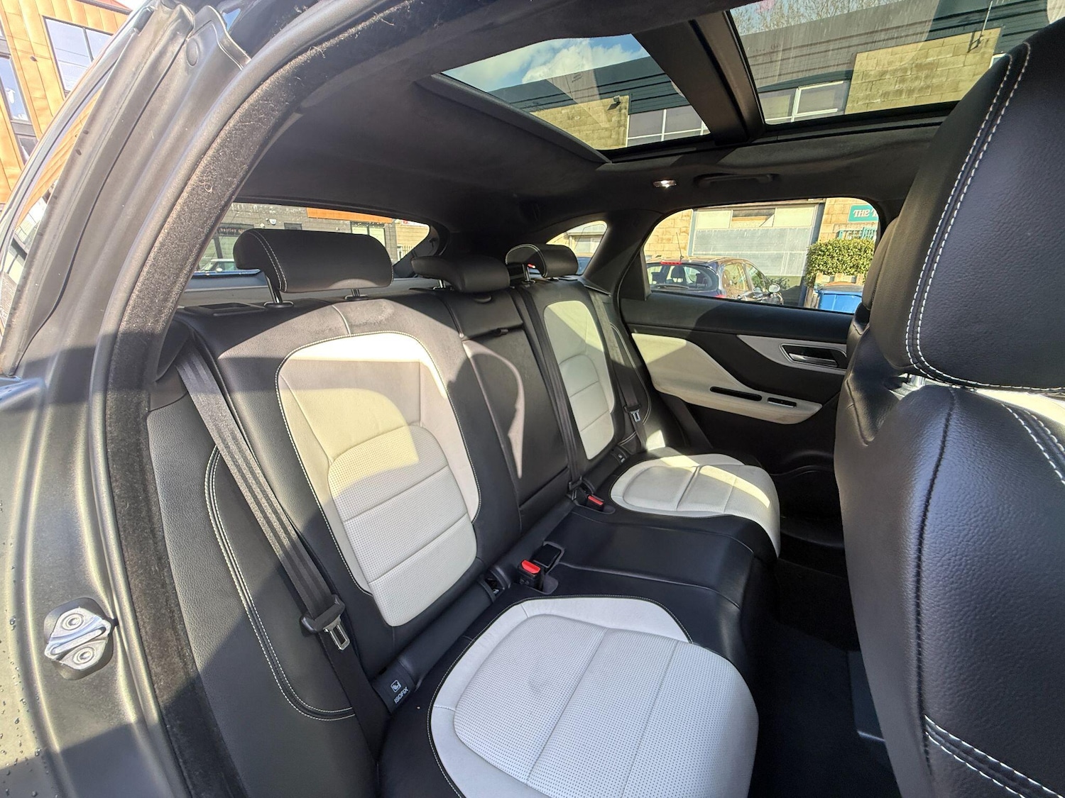 Used Jaguar F-Pace 2019 for sale - 77646690: Photo 39