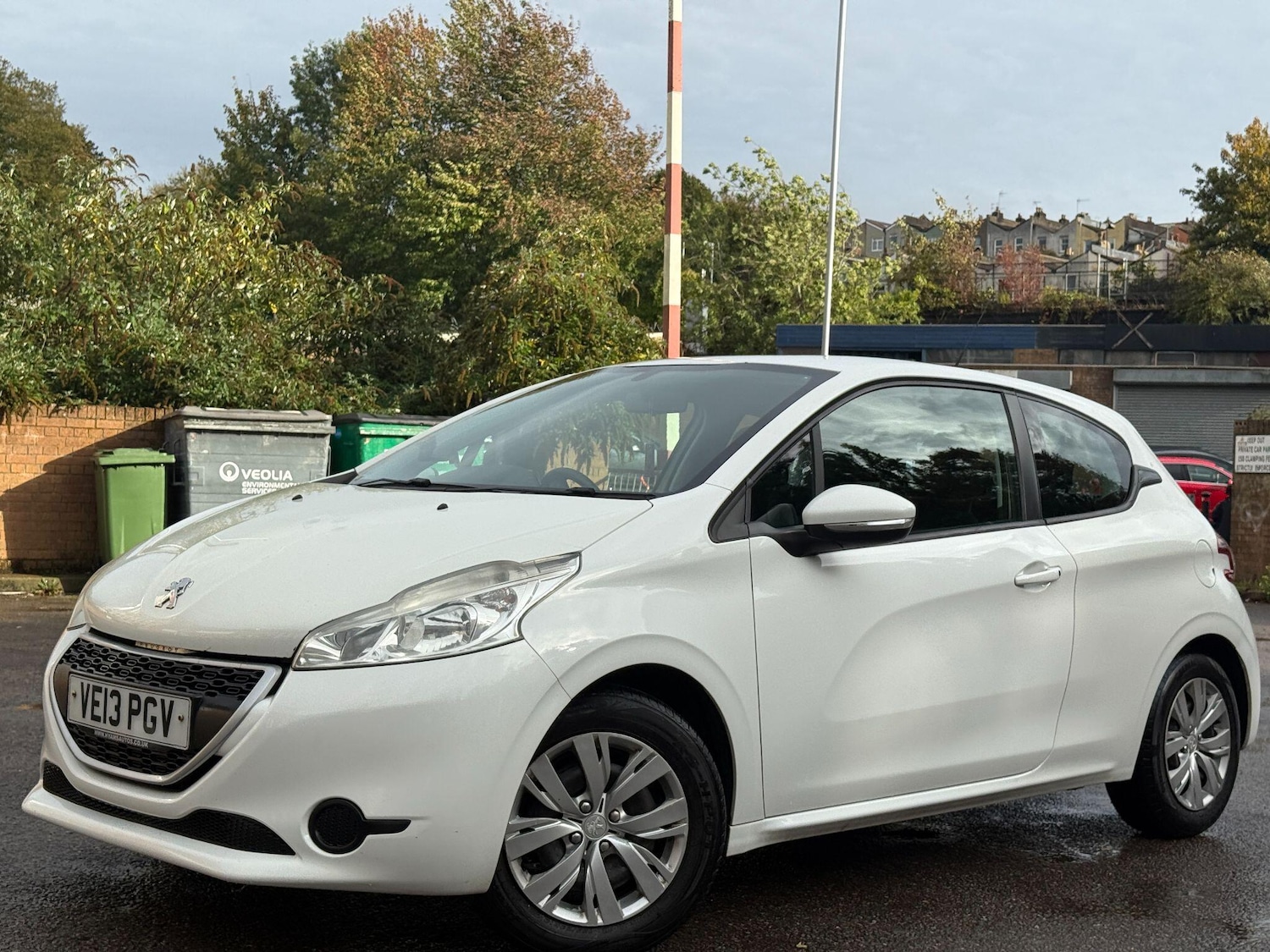 Used Peugeot 208 2013 for sale - 76166972: Photo 11