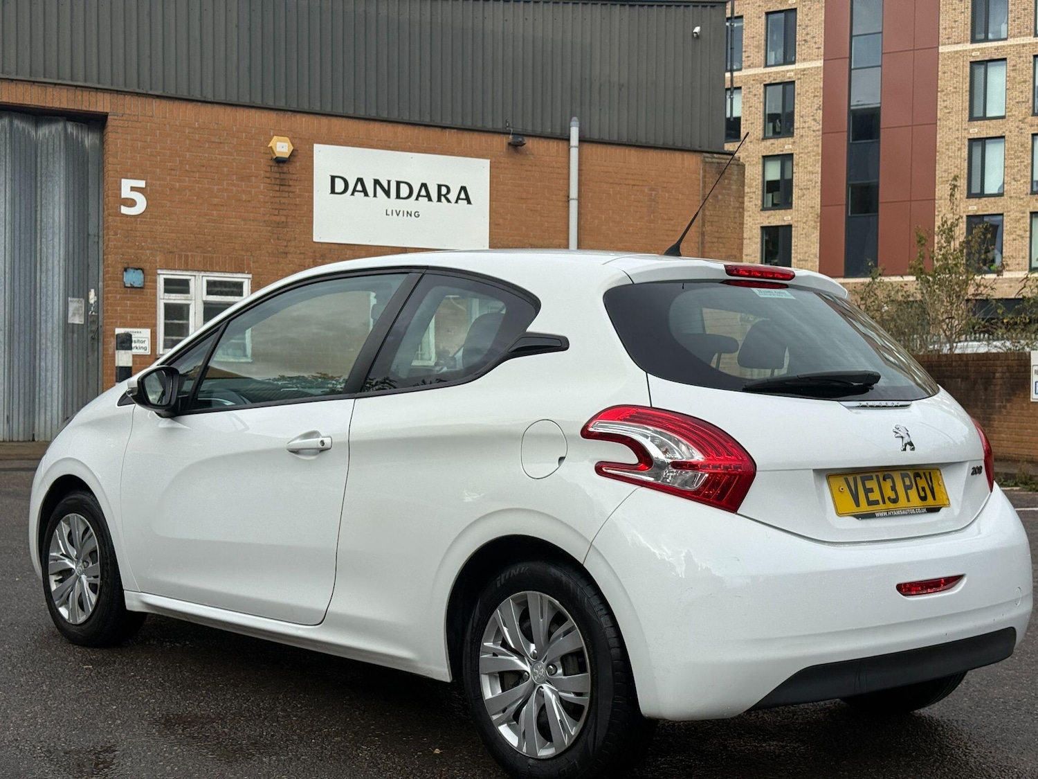 Used Peugeot 208 2013 for sale - 76166972: Photo 12