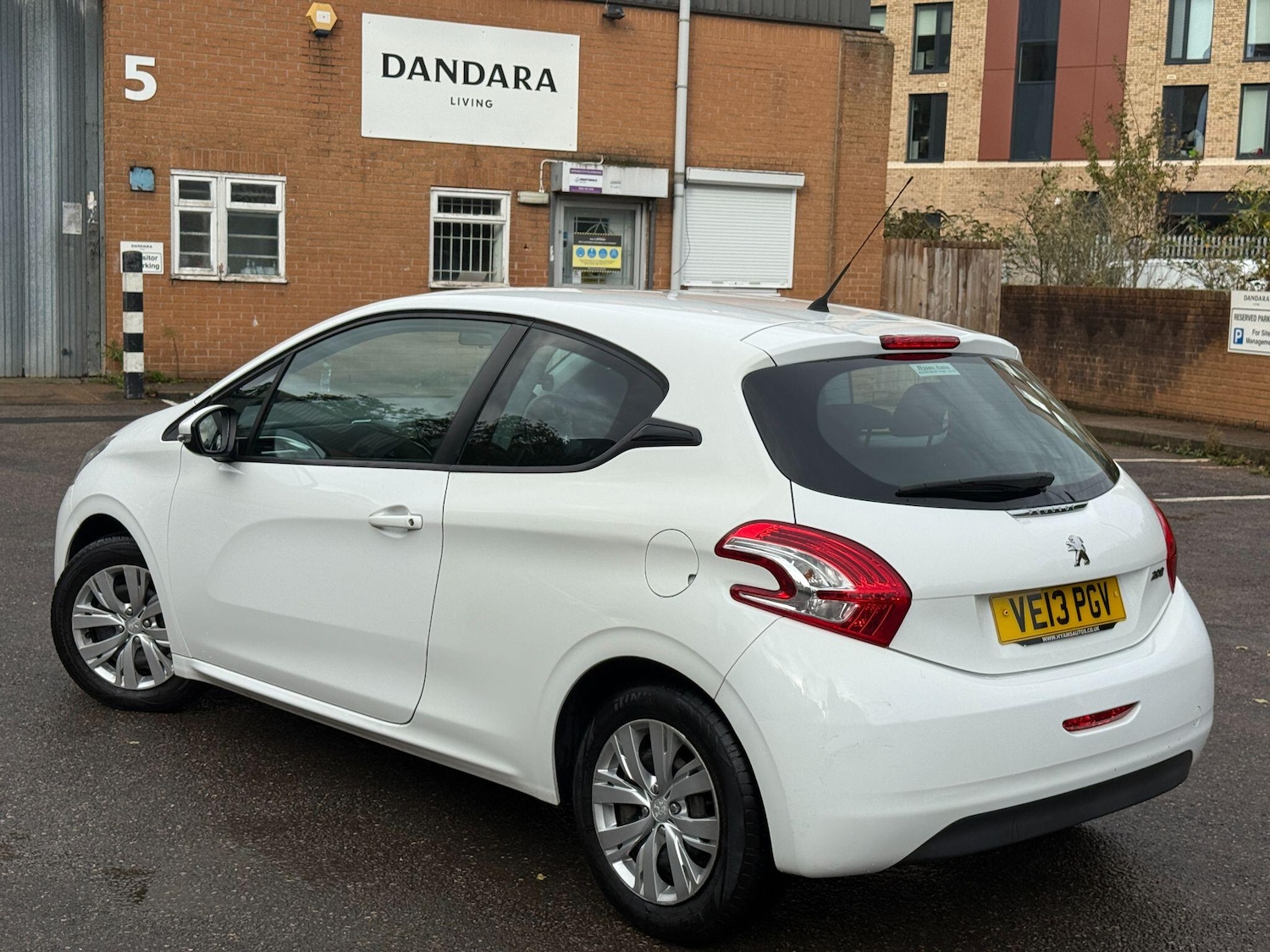 Used Peugeot 208 2013 for sale - 76166972: Photo 13