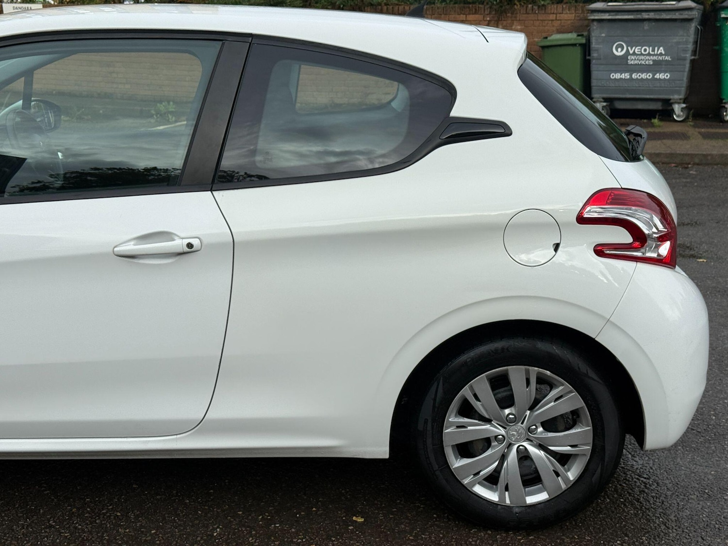 Used Peugeot 208 2013 for sale - 76166972: Photo 25