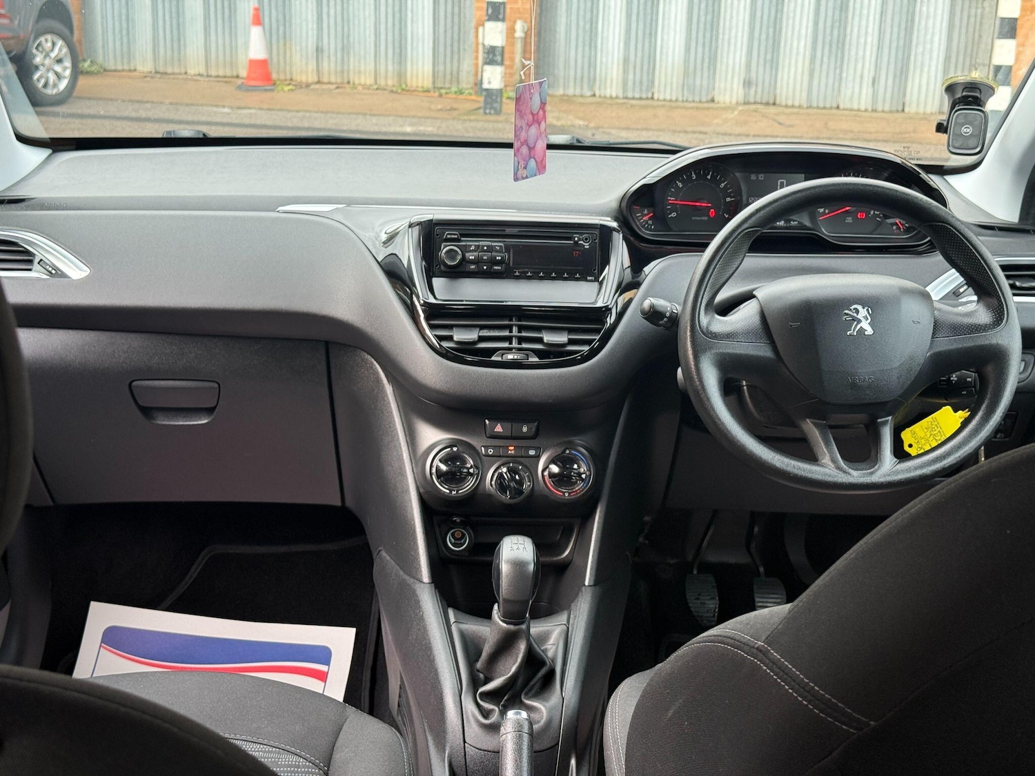 Used Peugeot 208 2013 for sale - 76166972: Photo 33