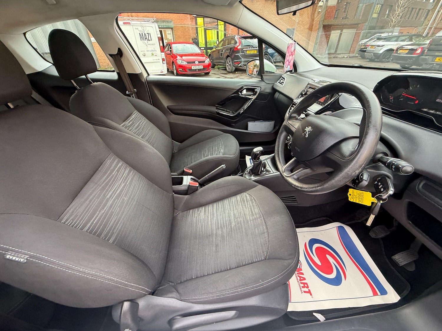 Used Peugeot 208 2013 for sale - 76166972: Photo 34