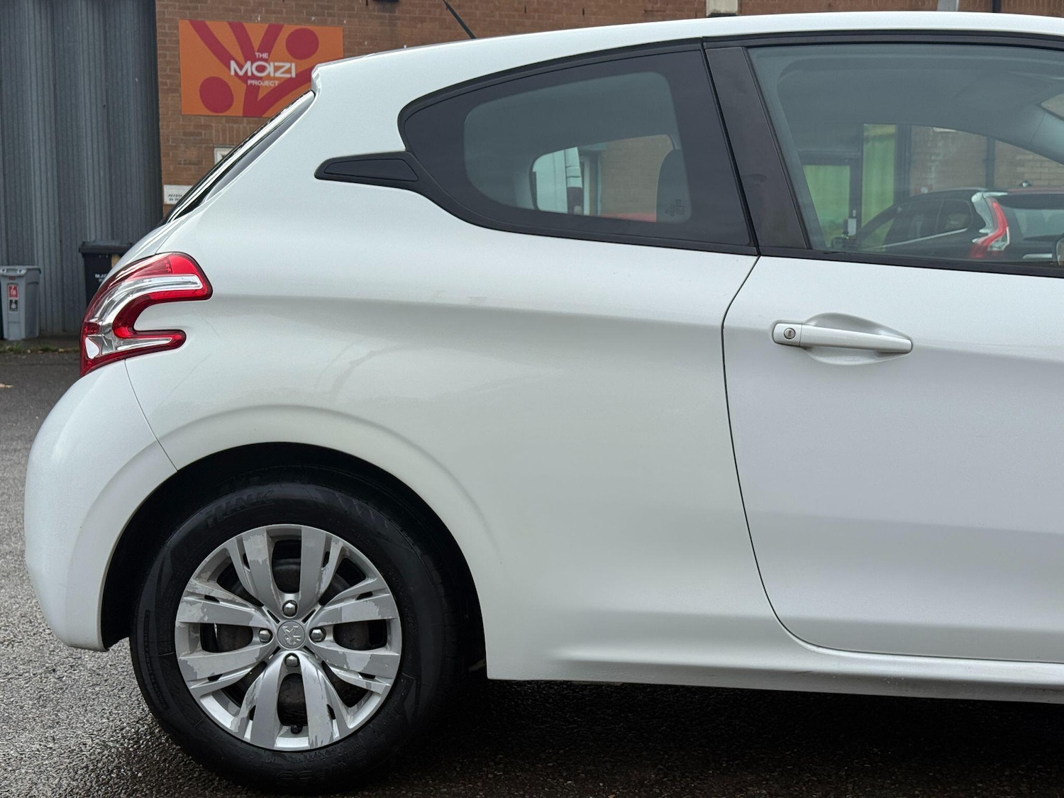 Used Peugeot 208 2013 for sale - 76166972: Photo 39