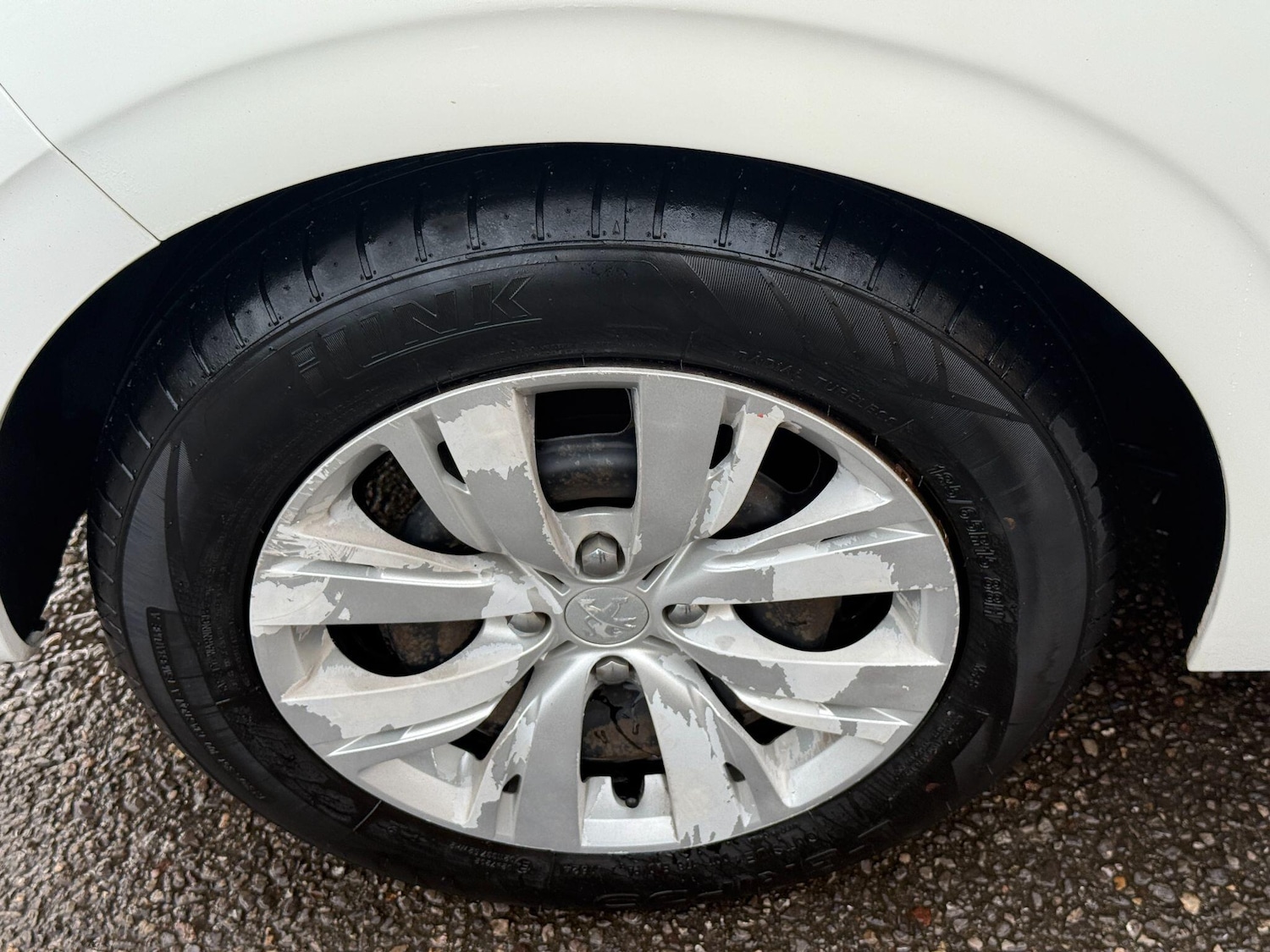 Used Peugeot 208 2013 for sale - 76166972: Photo 40