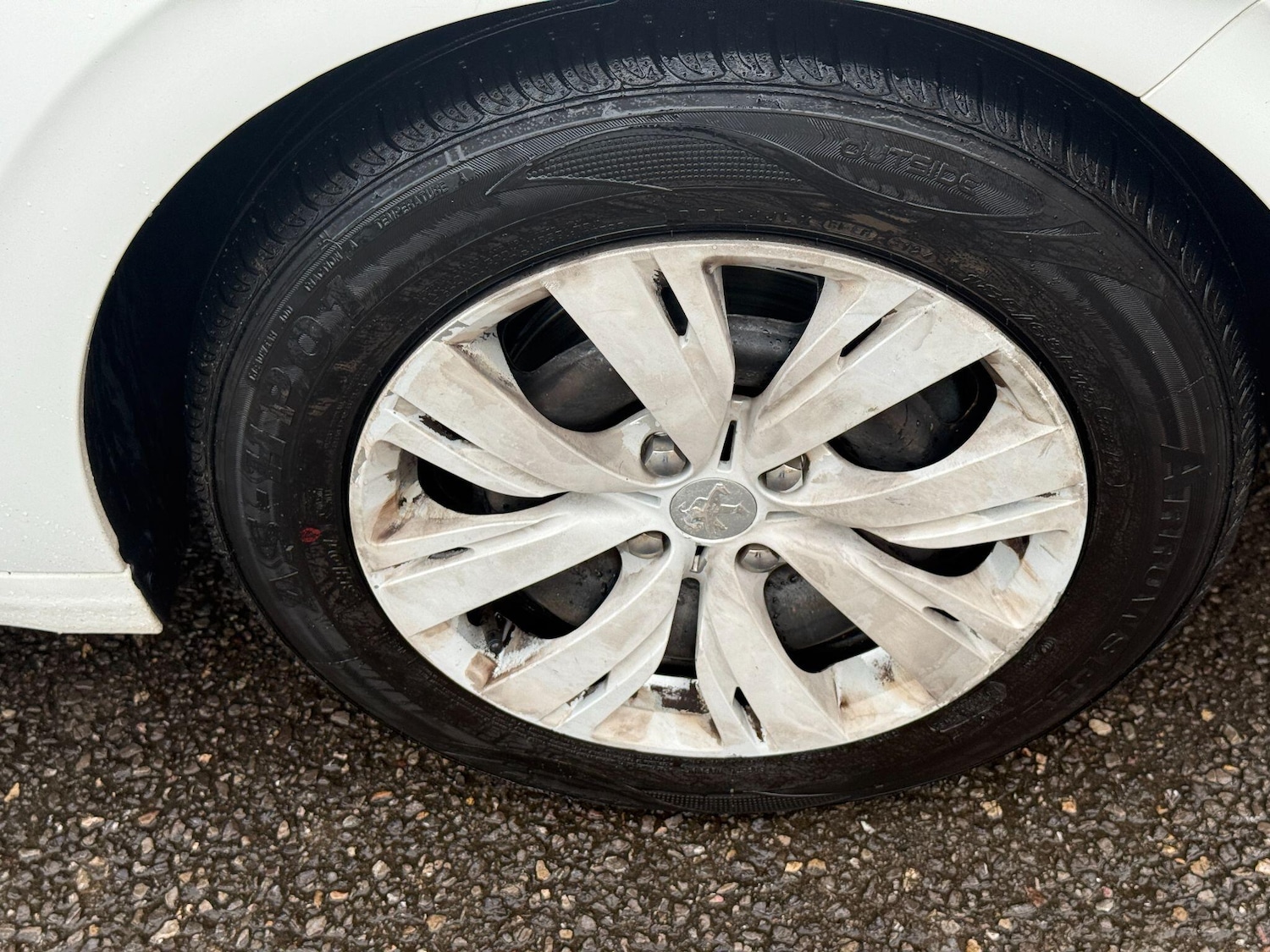 Used Peugeot 208 2013 for sale - 76166972: Photo 41