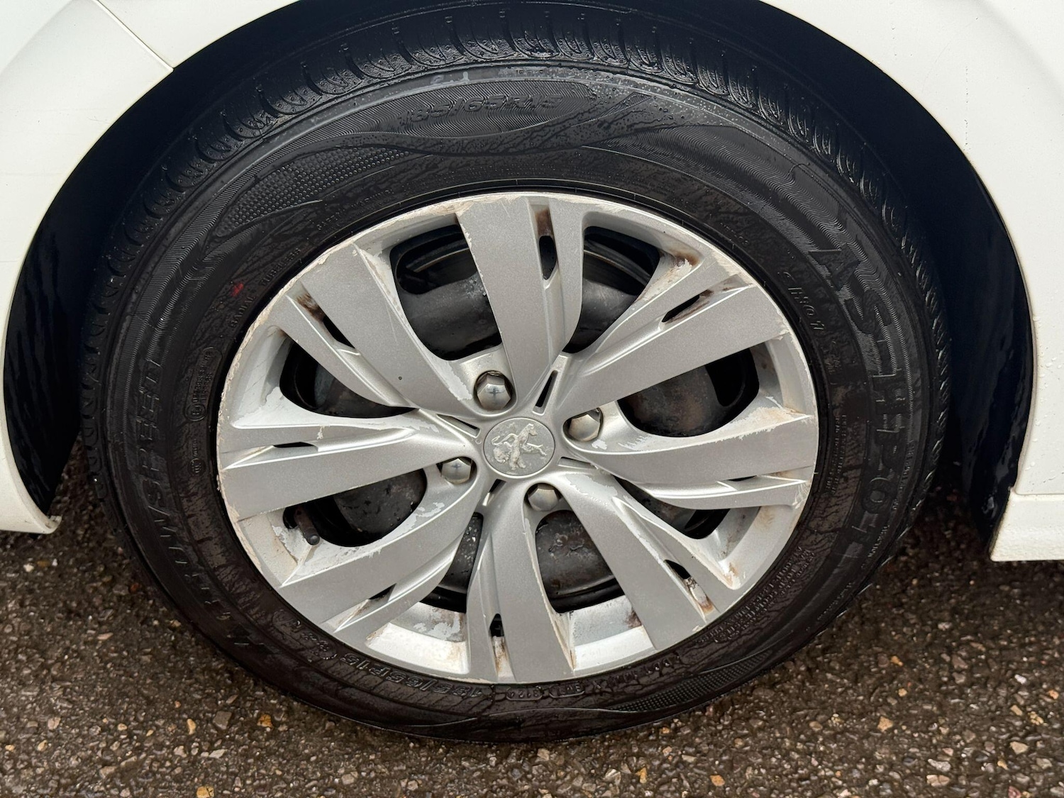 Used Peugeot 208 2013 for sale - 76166972: Photo 42
