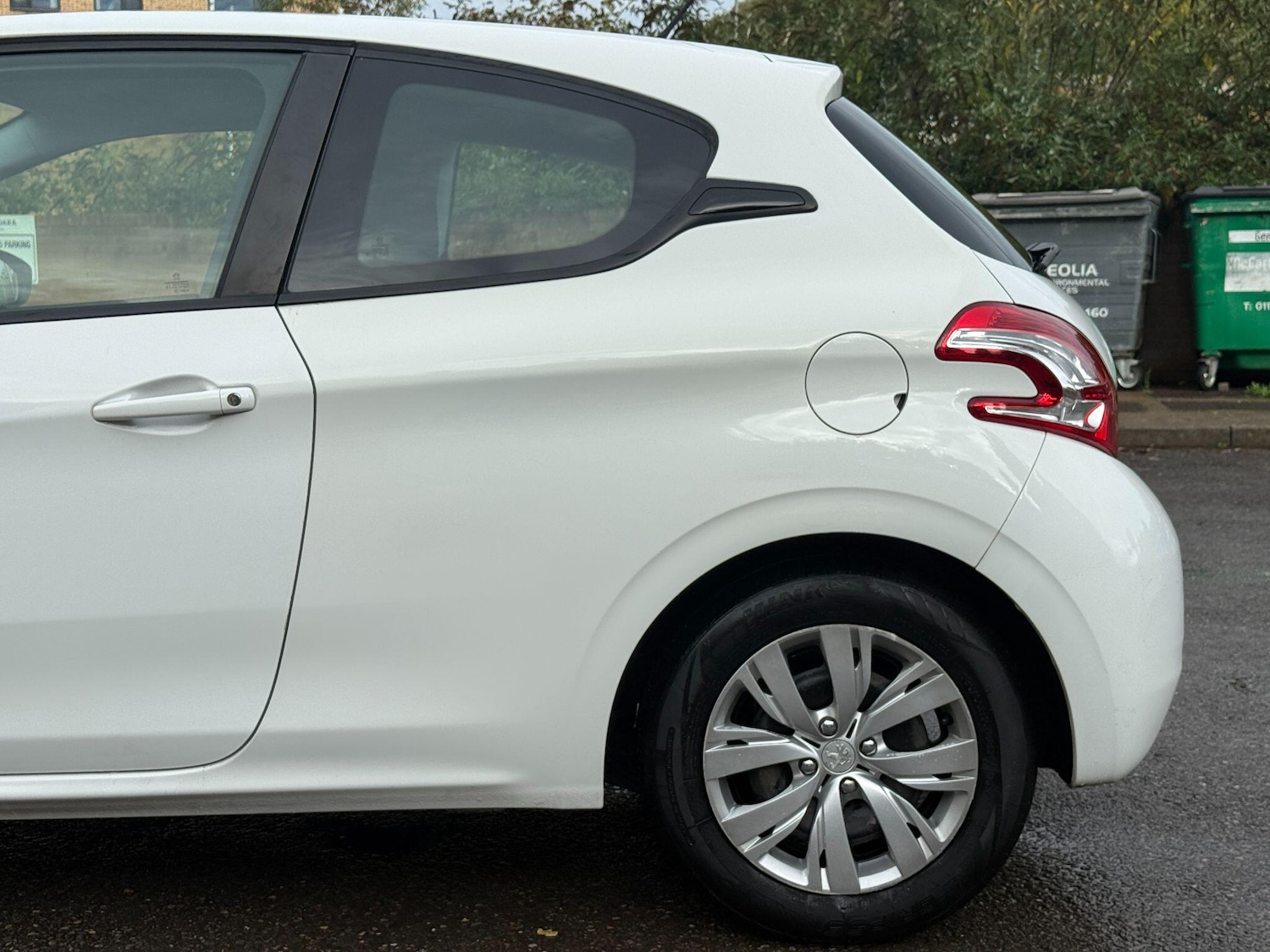 Used Peugeot 208 2013 for sale - 76166972: Photo 43
