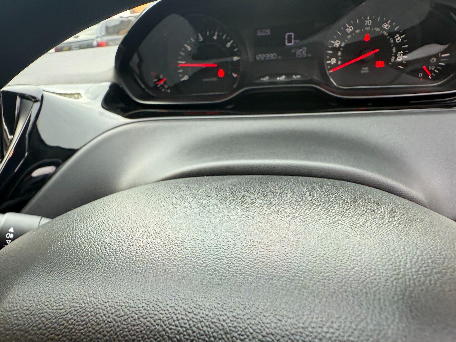 Used Peugeot 208 2013 for sale - 76166972: Photo 46