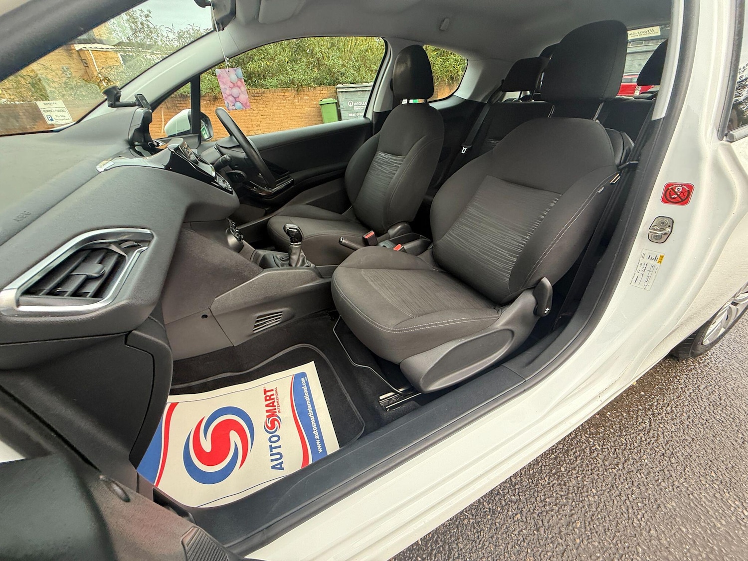 Used Peugeot 208 2013 for sale - 76166972: Photo 50