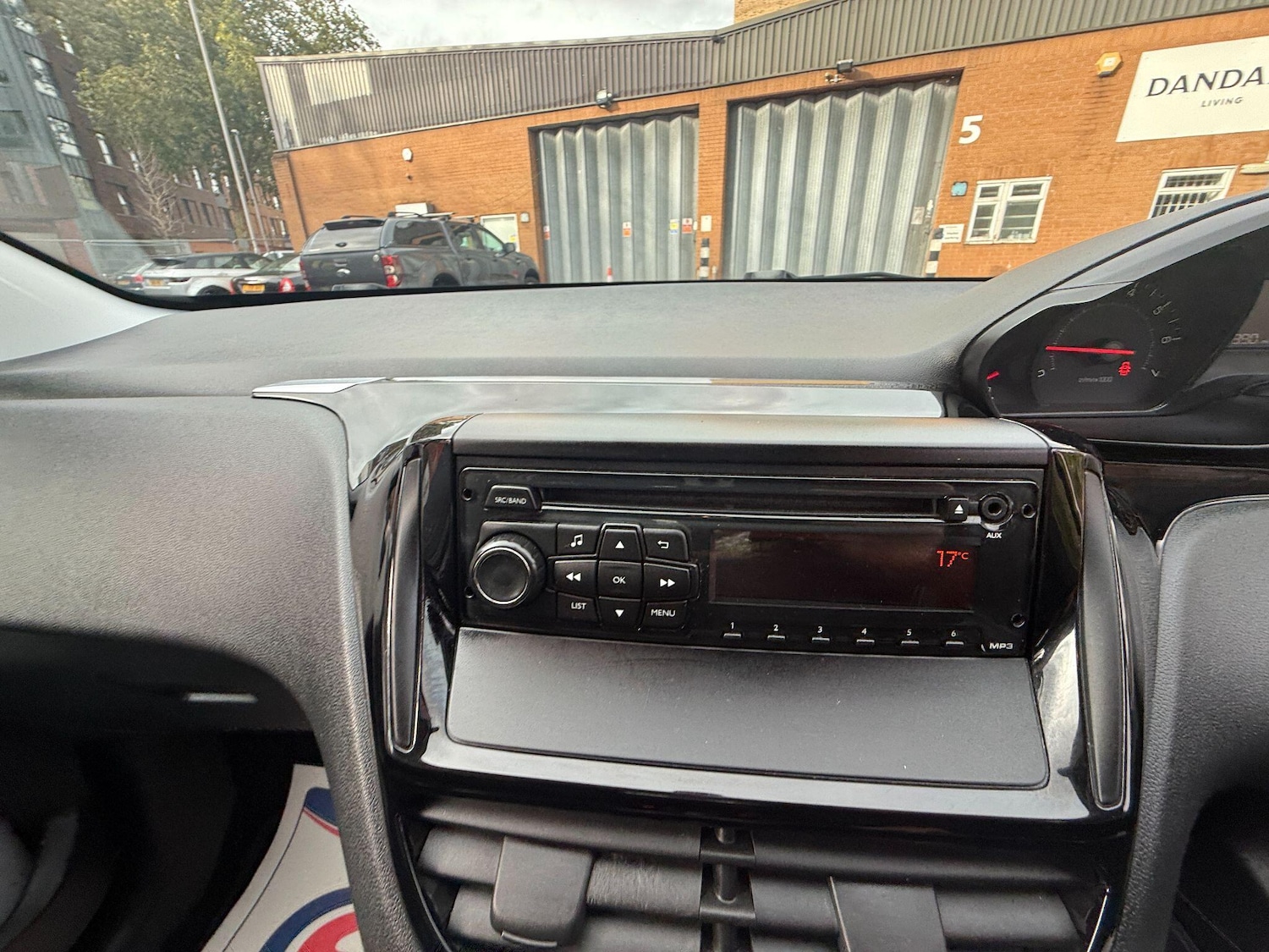 Used Peugeot 208 2013 for sale - 76166972: Photo 55
