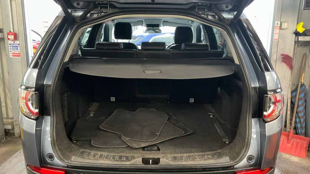 Used Land Rover Discovery Sport 2018 for sale - 76765132: Photo 10