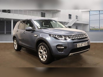 Used Land Rover Discovery Sport 2018 for sale - 76765132: Photo