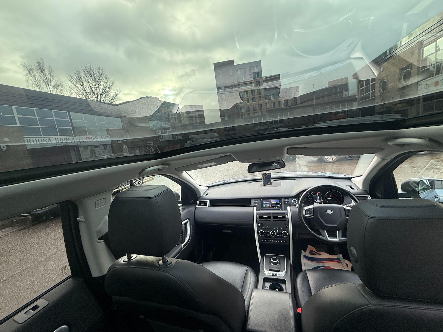 Used Land Rover Discovery Sport 2018 for sale - 76765132: Photo 31