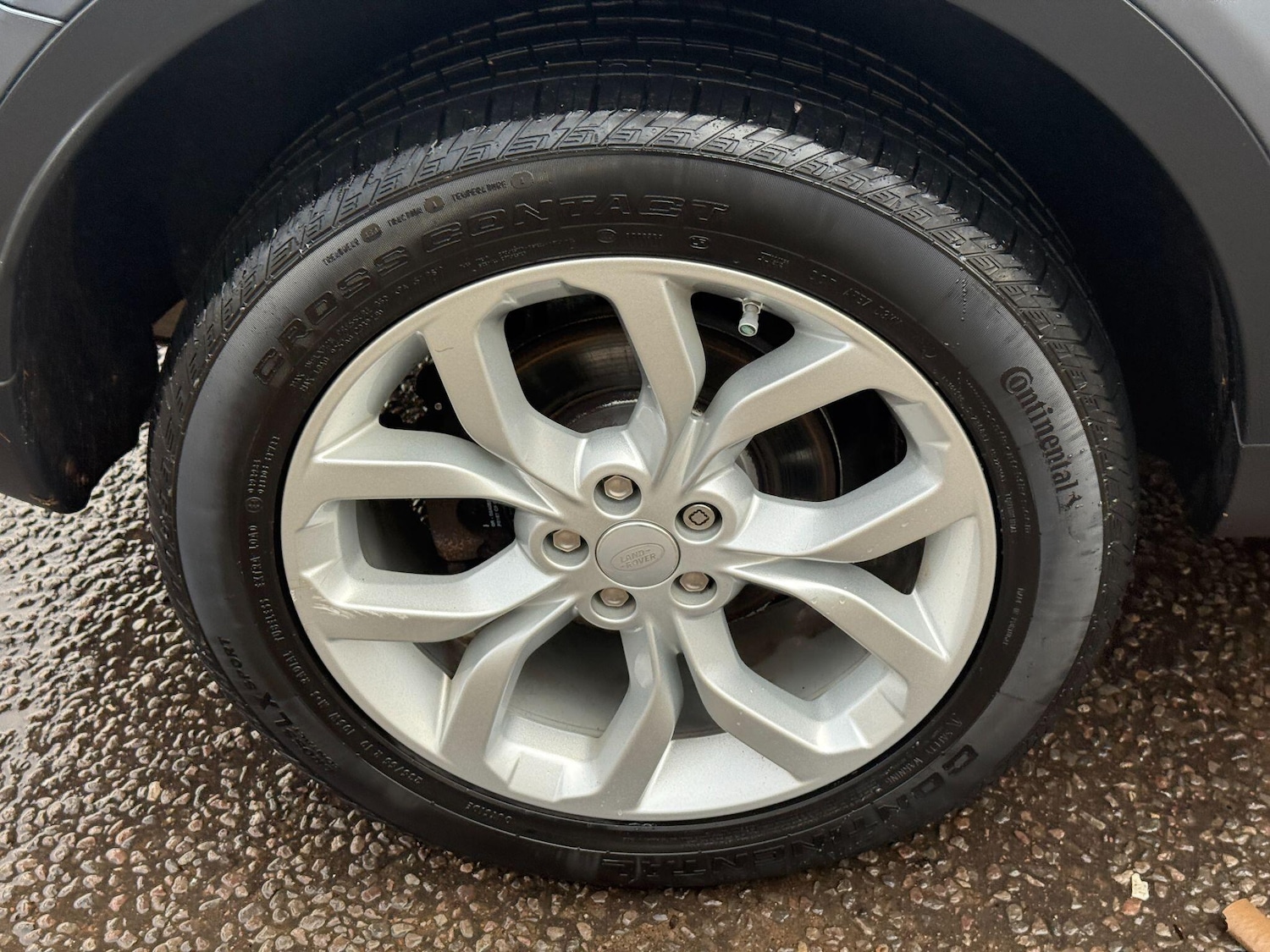 Used Land Rover Discovery Sport 2018 for sale - 76765132: Photo 43