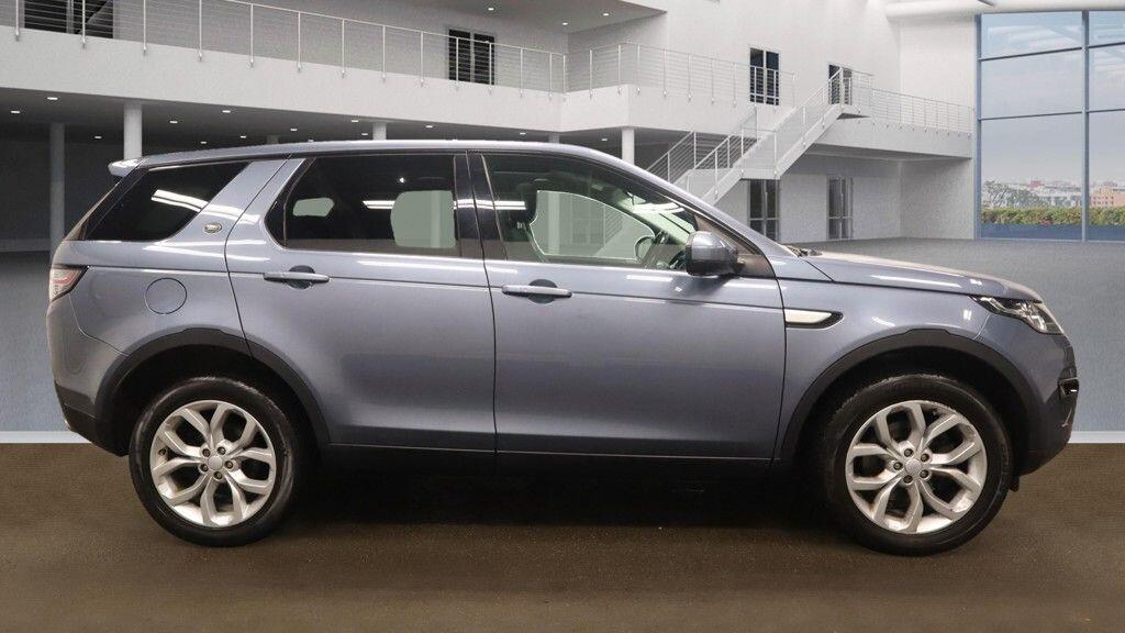 Used Land Rover Discovery Sport 2018 for sale - 76765132: Photo 8