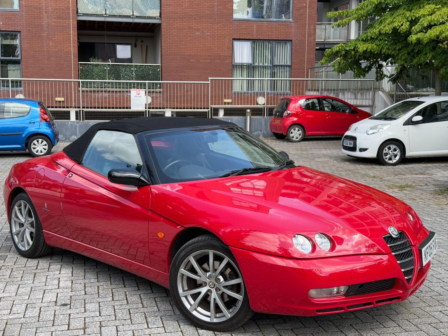 Used Alfa Romeo Spider 2005 for sale - 76152601: Photo 11