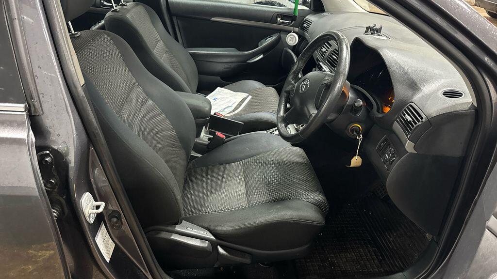 Used Toyota Avensis 2006 for sale - 76952935: Photo 4