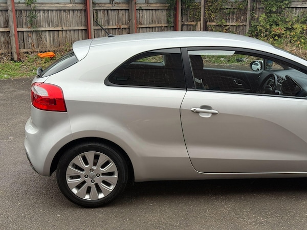 Used Kia Rio 2012 for sale - 76259360: Photo 21