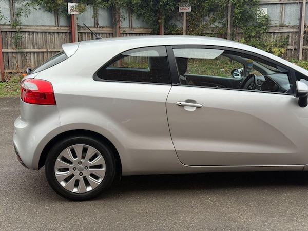 Used Kia Rio 2012 for sale - 76259360: Photo 28
