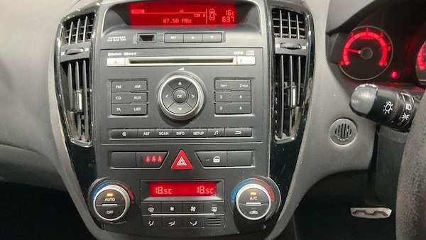 Used Kia Ceed 2010 for sale - 76239062: Photo 11