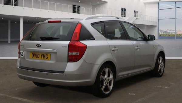 Used Kia Ceed 2010 for sale - 76239062: Photo 4