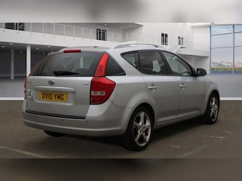 Used Kia Ceed 2010 for sale - 76239062: Photo 4
