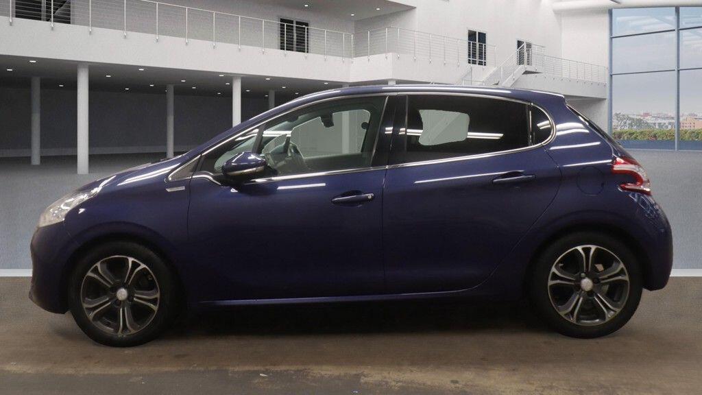 Used Peugeot 208 2013 for sale - 76633529: Photo 10
